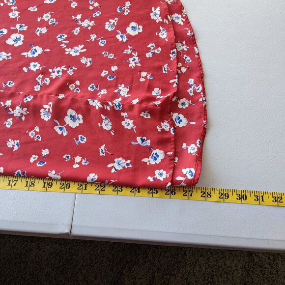 Pleione red and blue floral print blouse with cap sleeves, wrinkle-free, v-neck - Picture 6 of 9